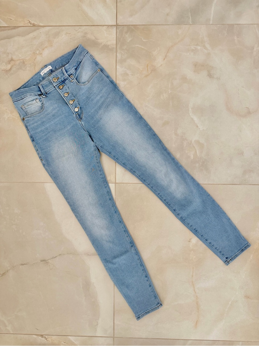 GOOD AMERICAN Button Fly Jeans